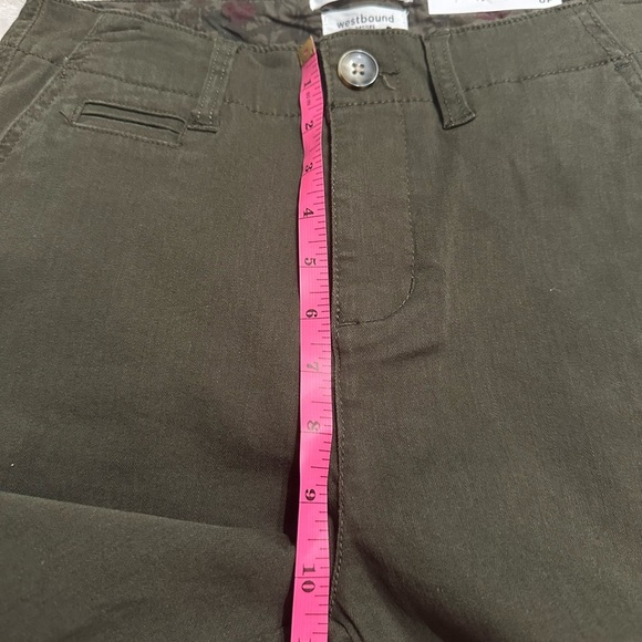NWT Westbound Petite Size CHINO Crop
High Rise Slim - Picture 7 of 15